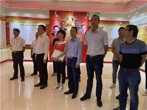 “不忘初心、牢記使命”主題教育—公司領(lǐng)導(dǎo)班子到昆明市紀(jì)律教育基地開展體驗式學(xué)習(xí)