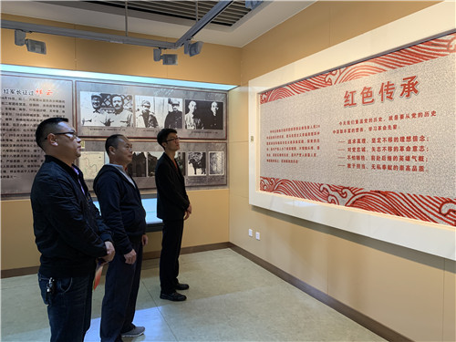 項(xiàng)目總承包部黨支部到祥云縣開展“不忘初心，牢記使命”主題教育