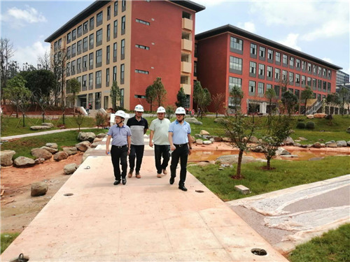 萬向遵、陳本員調(diào)研云南財(cái)經(jīng)大學(xué)安寧校區(qū)建設(shè)項(xiàng)目