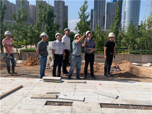 王現(xiàn)合、臧慶澤調(diào)研滇池明珠二期建設(shè)項目