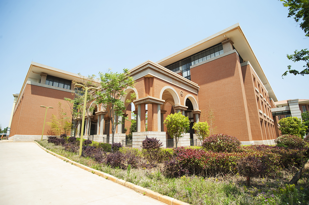 云南大學(xué)呈貢校區(qū)綜合樓