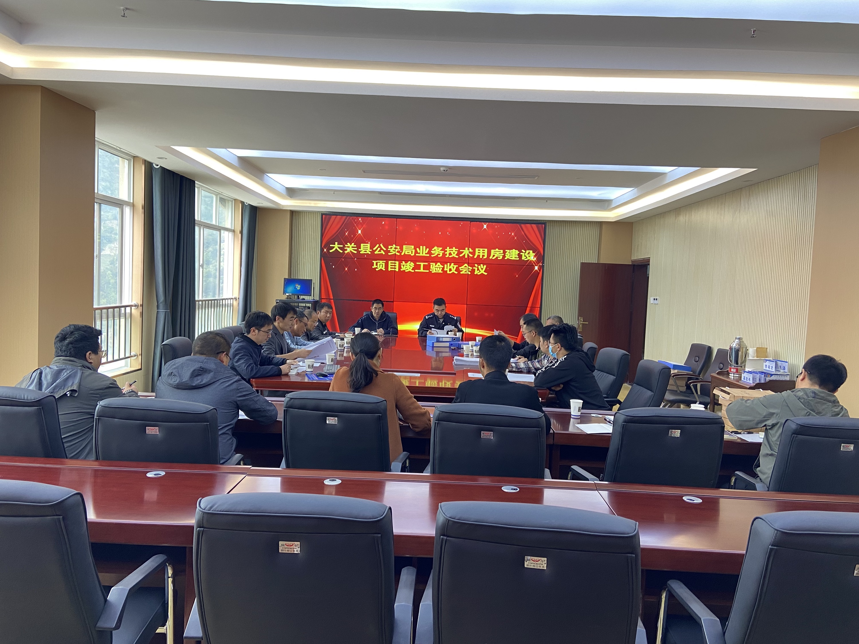 【項(xiàng)目動(dòng)態(tài)】第十直管部承建的大關(guān)公安局業(yè)務(wù)技術(shù)用房建設(shè)項(xiàng)目順利通過(guò)竣工驗(yàn)收