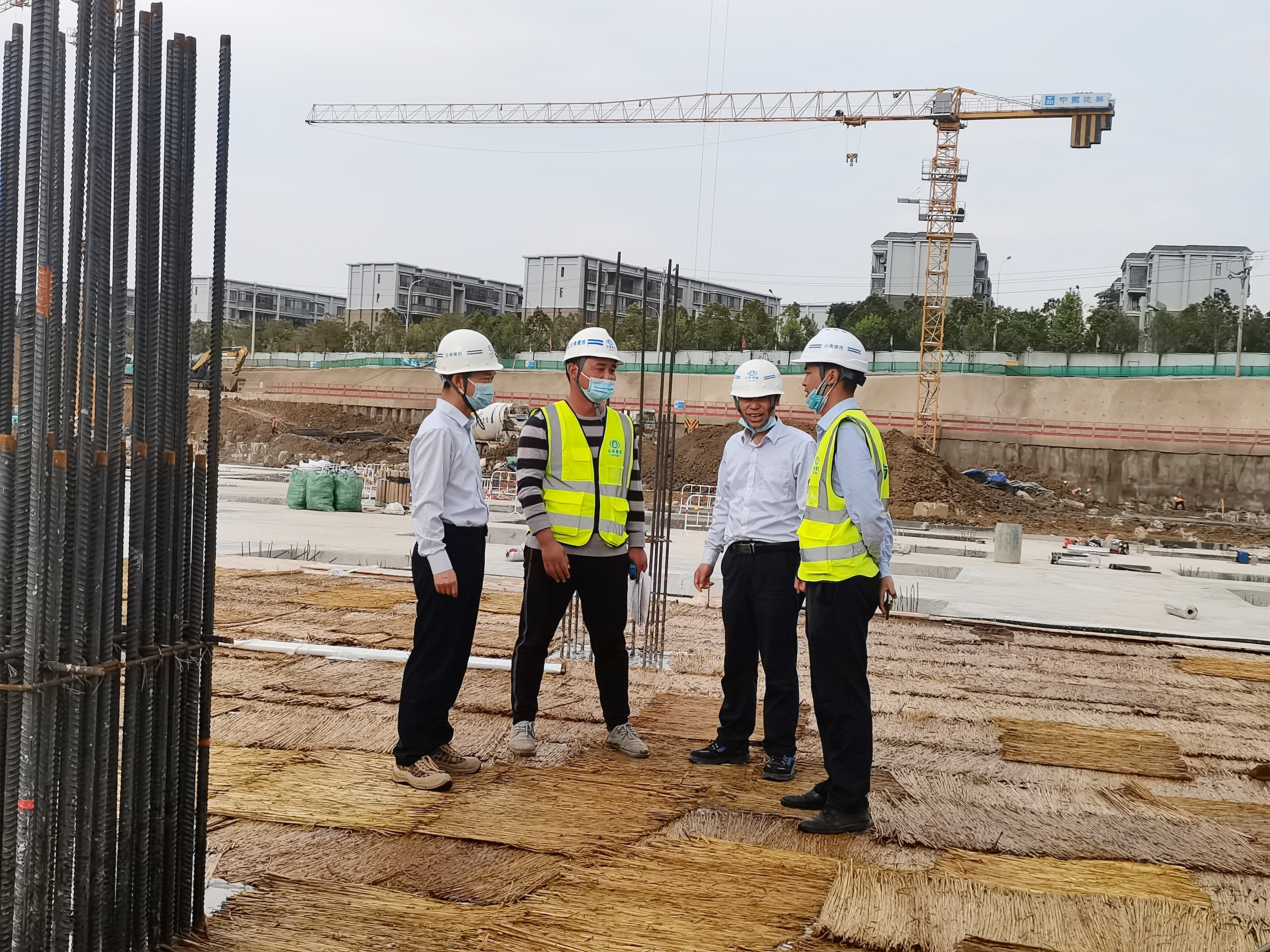 【貫徹一線工作法】陳定華、董學(xué)友一行到呈貢康復(fù)醫(yī)院項目調(diào)研檢查指導(dǎo)工作