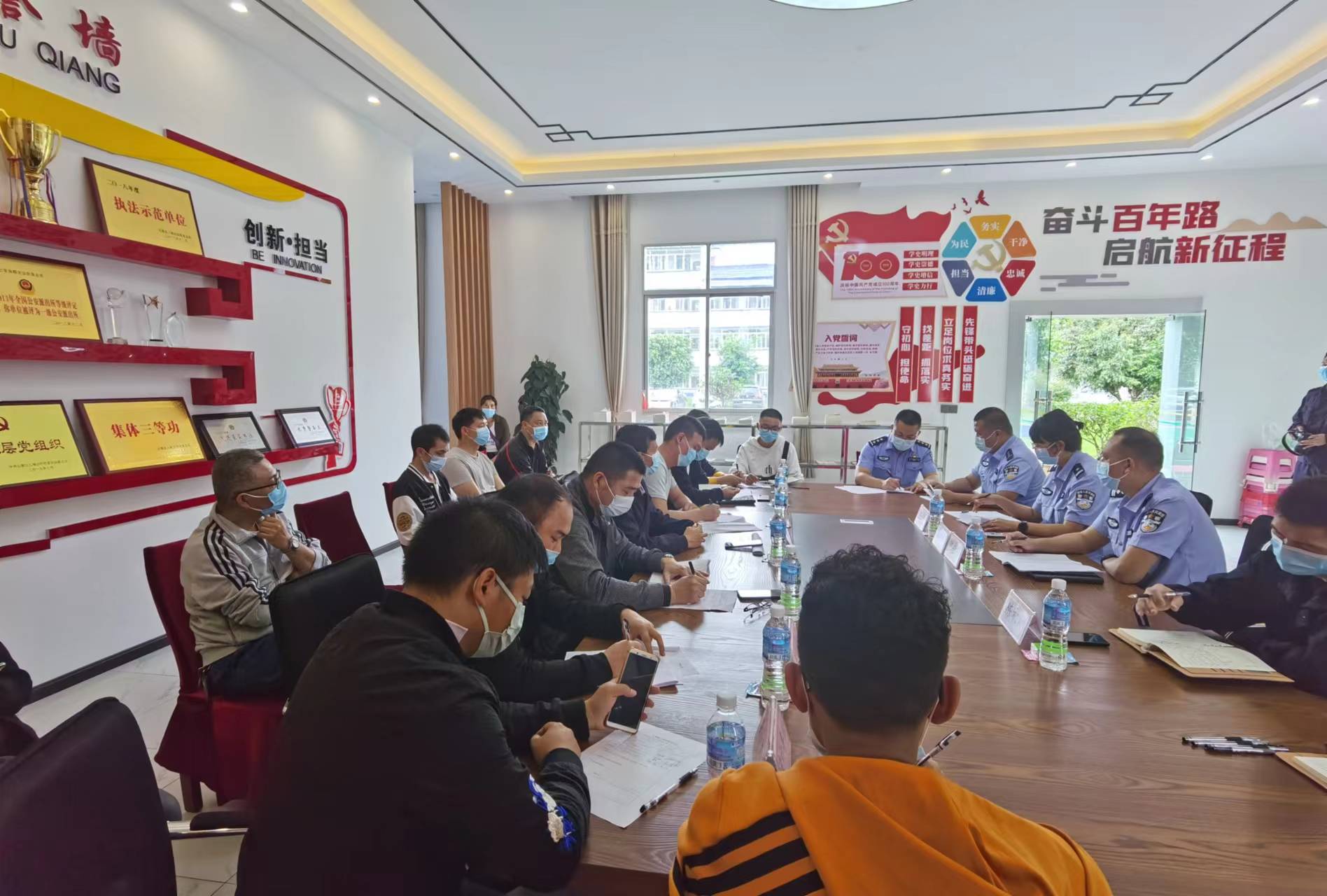 【項(xiàng)目動(dòng)態(tài)】文山馬關(guān)都龍邊境派出所備勤用房建設(shè)項(xiàng)目順利通過(guò)竣工驗(yàn)收