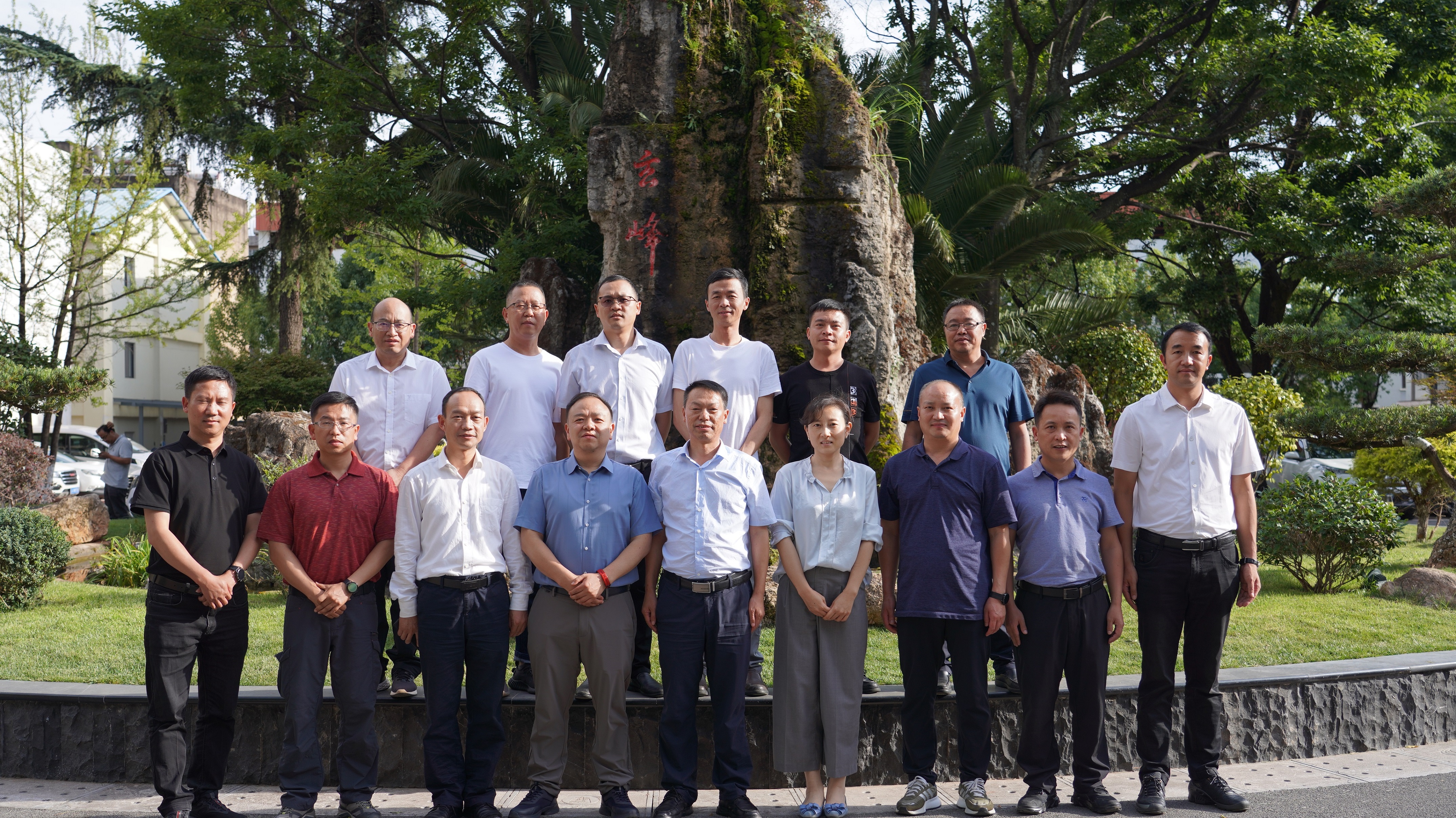 【公司要聞】盤龍區(qū)政府到公司調(diào)研座談