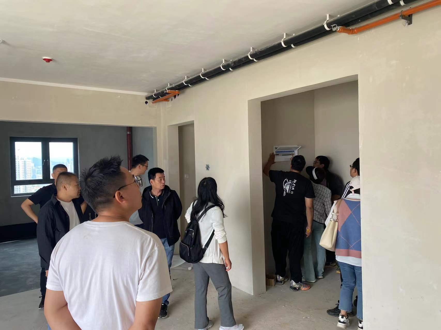 【項(xiàng)目動(dòng)態(tài)】潤府小區(qū)項(xiàng)目順利通過竣工驗(yàn)收