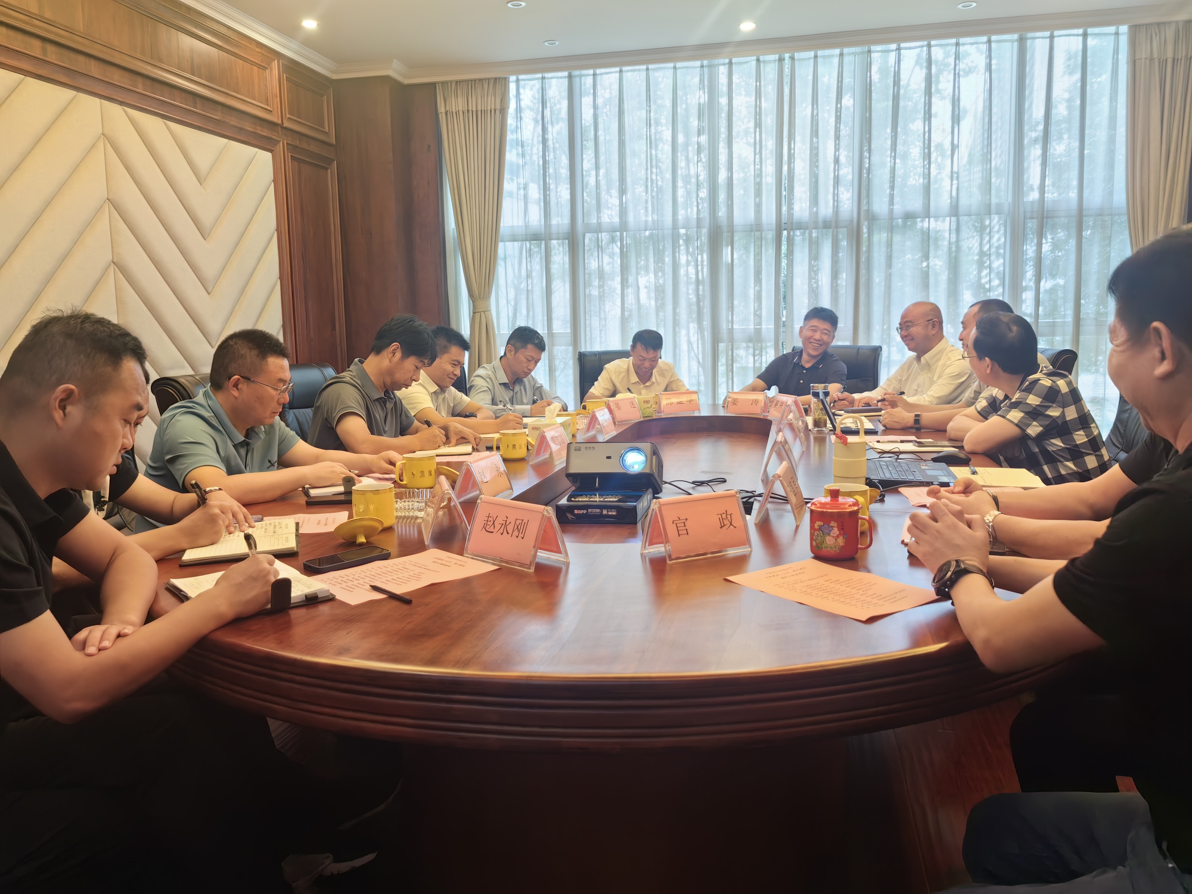 【公司要聞】公司與中鐵國(guó)際南美公司、四川鴻川建設(shè)公司交流座談